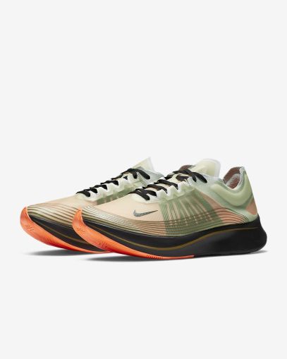 Man's running shoes Nike Zoom Fly SP - green