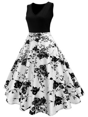Оформяща черно-бяла рокля с флорални мотиви DRESSPRO